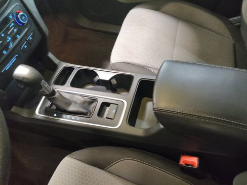 Used 2017 Ford Escape SE FWD image 26