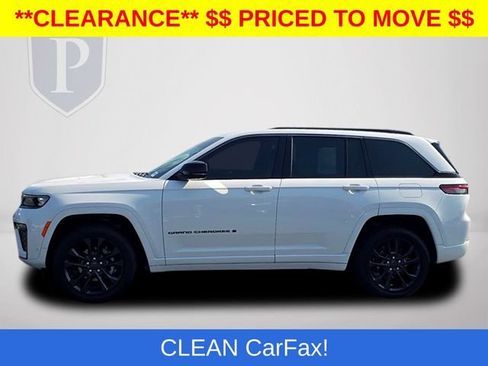Used 2026 Jeep Grand Cherokee Limited AWD/4WD image 12