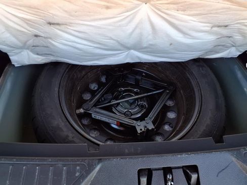 Used 2020 Ford Explorer Platinum w/ Premium Technology Package image 36