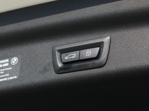 Used 2026 BMW X1 xDrive28i image 9