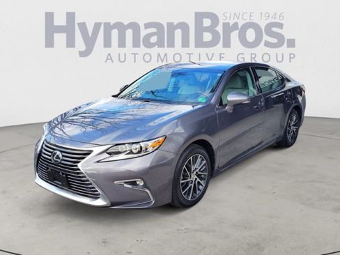 Used 2017 Lexus ES 350 w/ Luxury Package FWD image 7