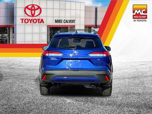 Certified 2025 Toyota Corolla Cross LE FWD image 4
