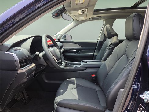 New 2026 Toyota Grand Highlander FWD image 20