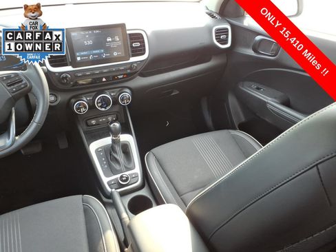 Used 2026 Hyundai Venue SEL FWD image 14