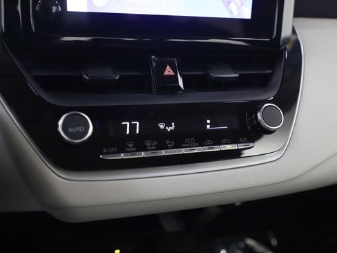 Used 2026 Toyota Corolla LE w/ LE Premium Package image 21