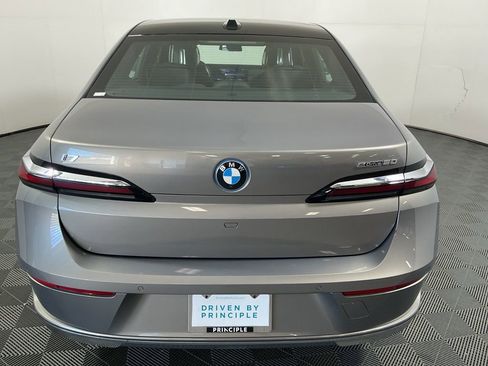 Certified 2024 BMW i7 eDrive50 image 5