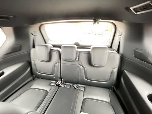 Used 2025 Nissan Armada PRO-4X w/ Pro-4X Premium Package AWD/4WD image 18