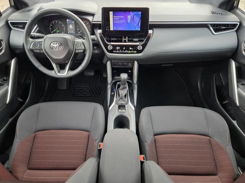 Used 2024 Toyota Corolla Cross AWD Hybrid image 18