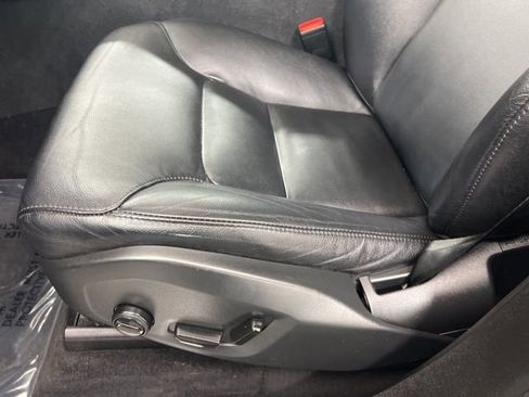 Used 2023 Volvo XC90 B5 Core w/ Climate Package image 14