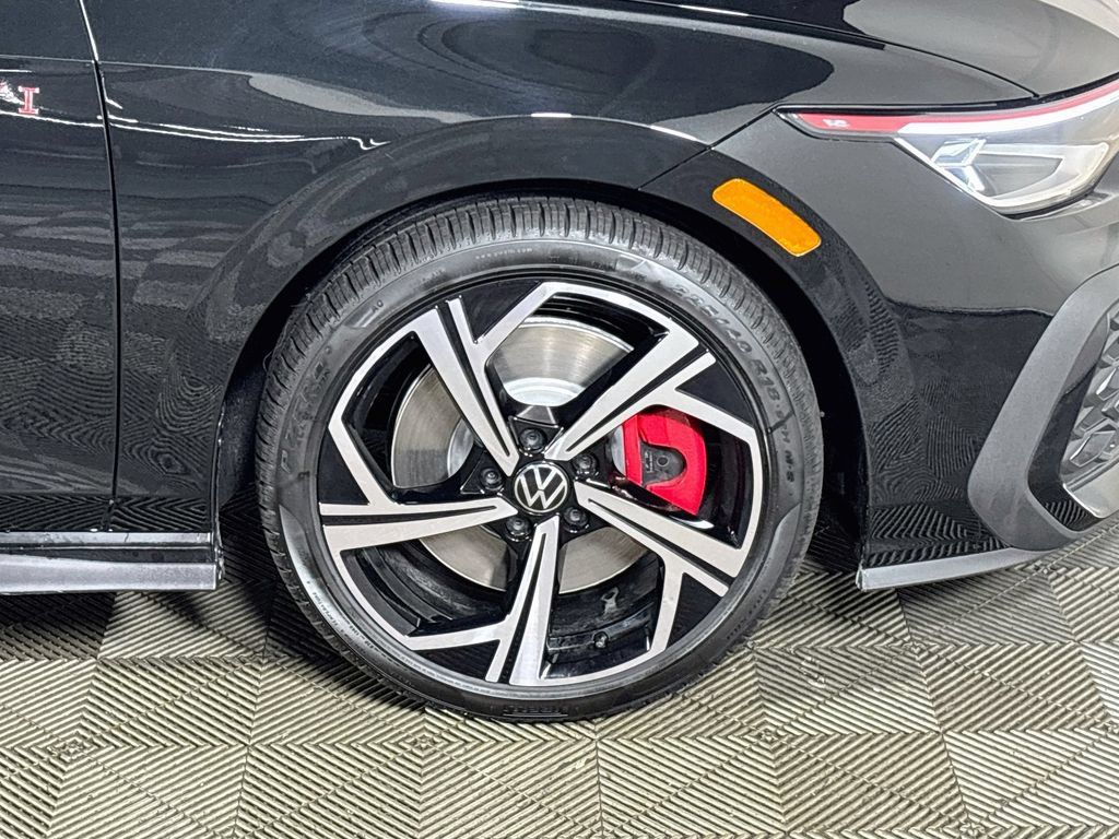 New 2026 Volkswagen GTI SE FWD image 24