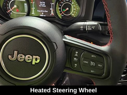 Used 2024 Jeep Gladiator Rubicon AWD/4WD image 24