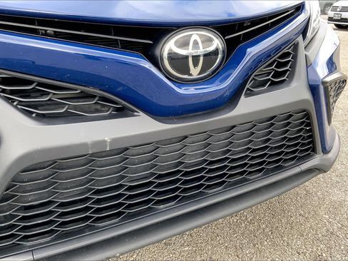 Used 2024 Toyota Camry SE image 28