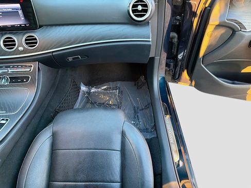 Used 2018 Mercedes-Benz E 300 image 18