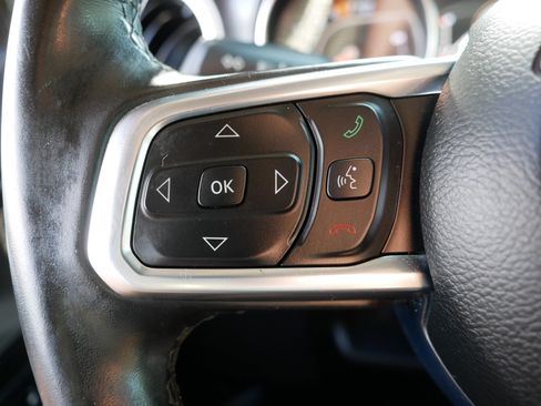 Used 2020 Jeep Wrangler Unlimited Sahara image 28