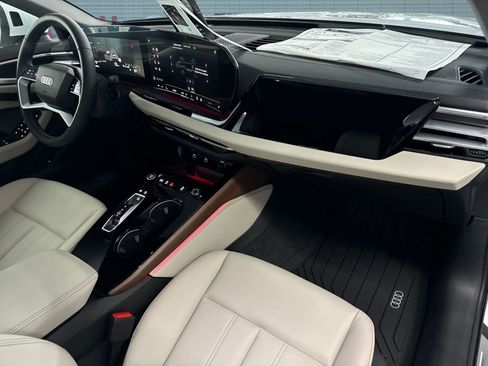 New 2025 Audi A5 2.0T Premium w/ 19" Wheel Package image 31