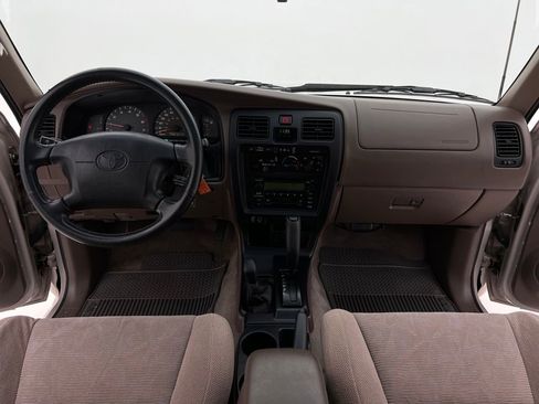 Used 2000 Toyota 4Runner SR5 image 21