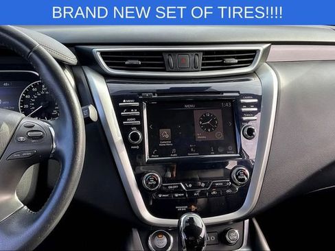 Used 2020 Nissan Murano SV w/ Premium Package image 6