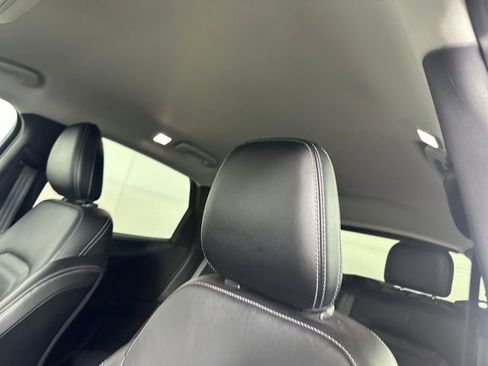 Used 2023 Ford Escape SE w/ PHEV Premium Package image 12