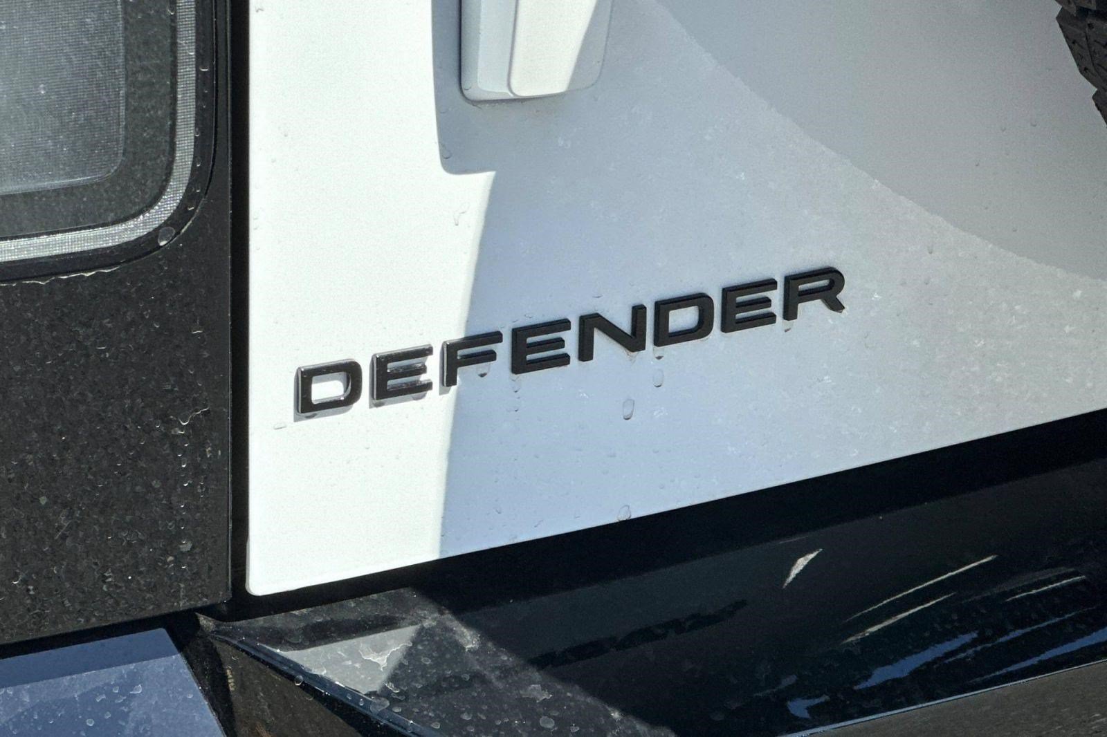 New 2026 Land Rover Defender 110 S AWD/4WD image 27