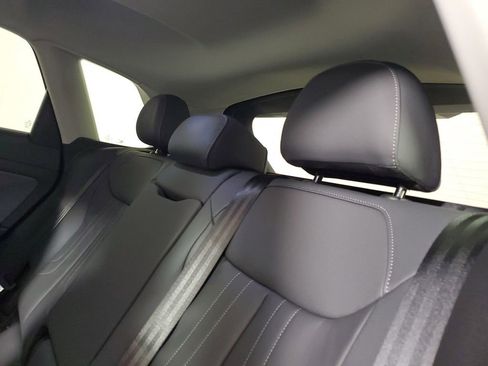 New 2026 Audi Q3 quattro 2.0T image 13