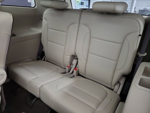 Certified 2018 GMC Acadia Denali w/ Technology Package image 12