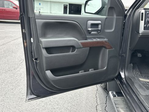 Used 2015 GMC Sierra 1500 SLE w/ SLE Value Package AWD/4WD image 10