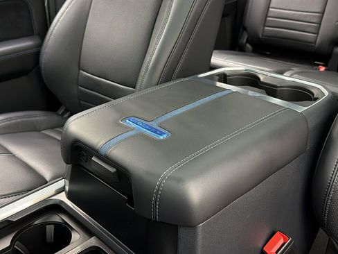 Used 2026 Ford F450 Platinum w/ FX4 Off-Road Package image 39