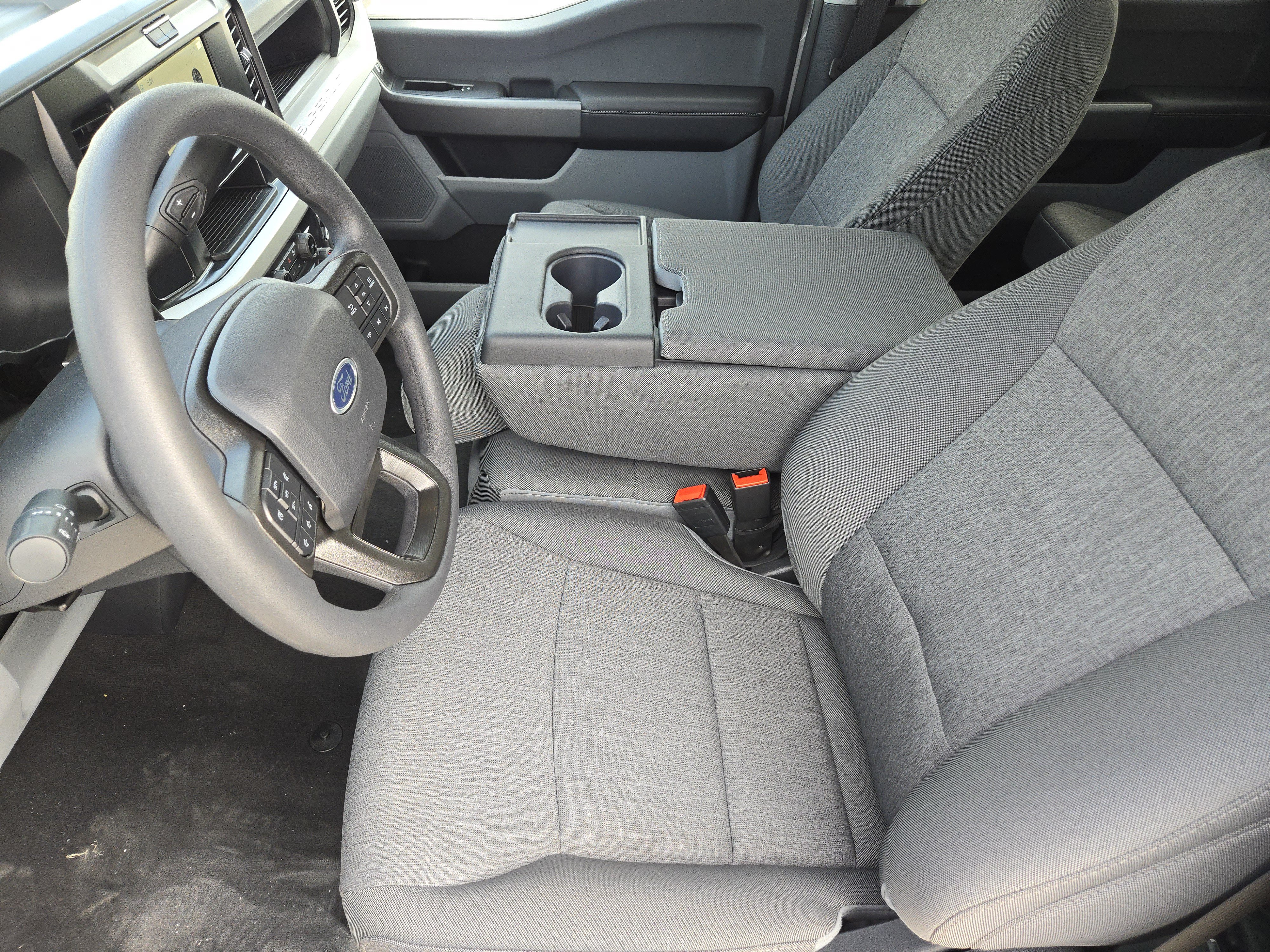 New 2026 Ford F250 XL w/ STX Appearance Package AWD/4WD image 8