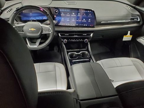 New 2026 Chevrolet Traverse High Country w/ LPO, Floor Liner Package AWD/4WD image 24