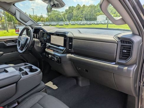 Used 2023 Chevrolet Silverado 1500 LT AWD/4WD image 37