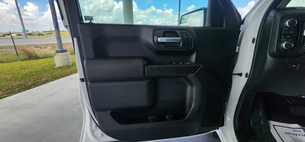 Used 2026 GMC Sierra 1500 Pro w/ Pro Value Package AWD/4WD image 14