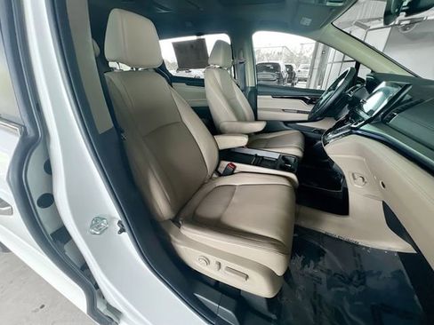 Certified 2024 Honda Odyssey Touring image 30