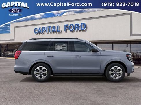 New 2027 Ford Expedition Active RWD image 5
