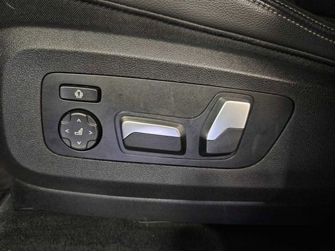 Used 2019 BMW X5 xDrive40i w/ Convenience Package image 29