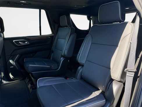 Used 2024 Chevrolet Tahoe Premier w/ Premium Package image 13