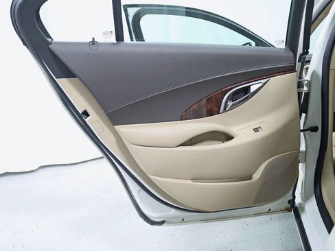 Used 2012 Buick Verano Convenience FWD image 27