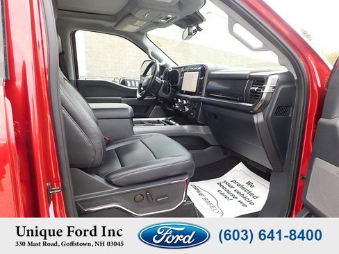 Used 2024 Ford F250 Lariat w/ Black Appearance Package image 31