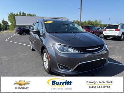 Used 2017 Chrysler Pacifica Touring-L