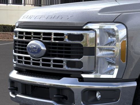 New 2026 Ford F350 XLT w/ 360-Degree Camera Package image 17