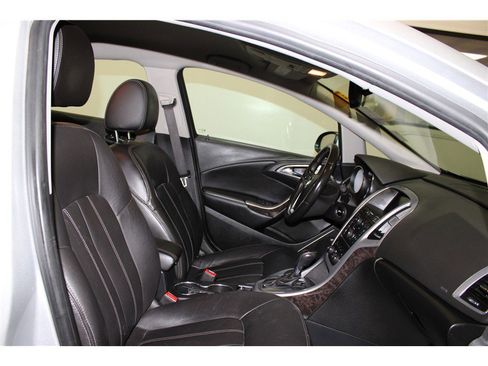 Used 2017 Buick Verano Leather image 23