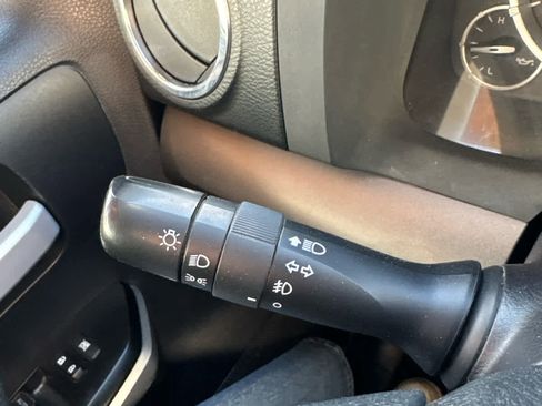 Used 2016 Toyota Tundra SR5 image 20