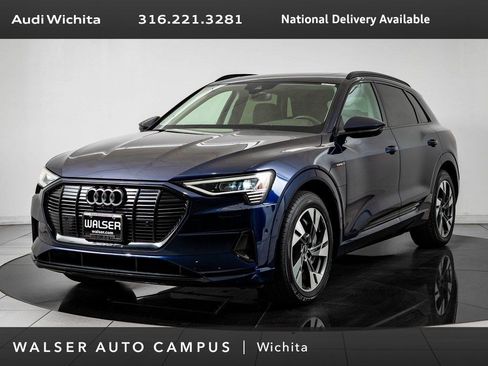 Used 2021 Audi e-tron Premium w/ Convenience Plus Package image 1