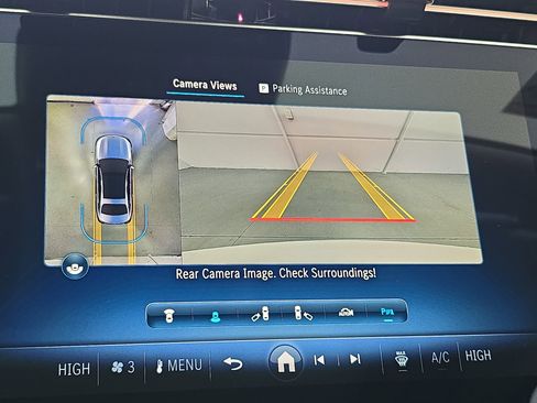 Used 2025 Mercedes-Benz E 350 Sedan image 23