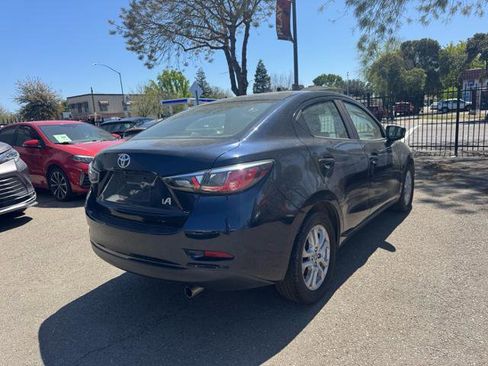 Used 2018 Toyota Yaris iA image 4