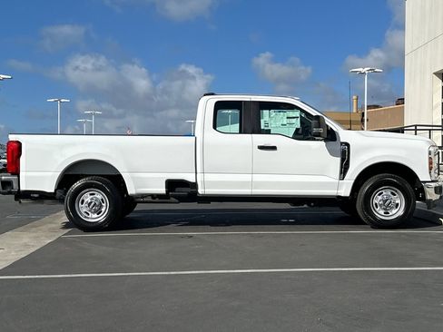 New 2026 Ford F250 XL w/ XL Chrome Package image 2