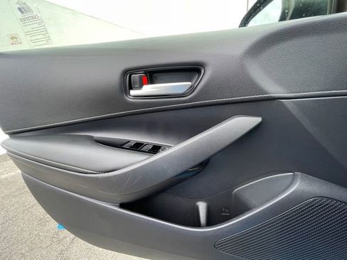 Used 2019 Toyota Corolla SE w/ SE Option Package image 25