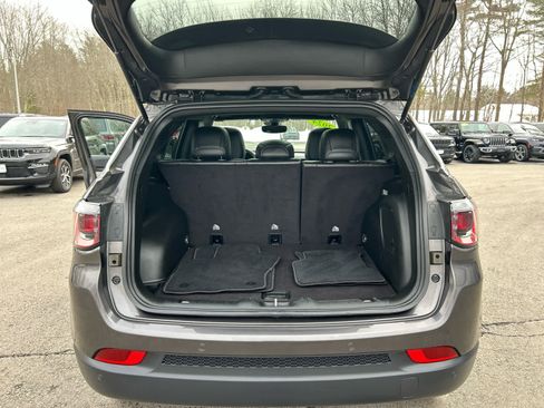 Used 2024 Jeep Compass Limited w/ Sun and Sound Group image 37