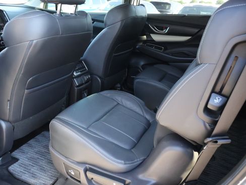 Used 2022 Subaru Ascent Limited w/ Technology Package AWD/4WD image 23