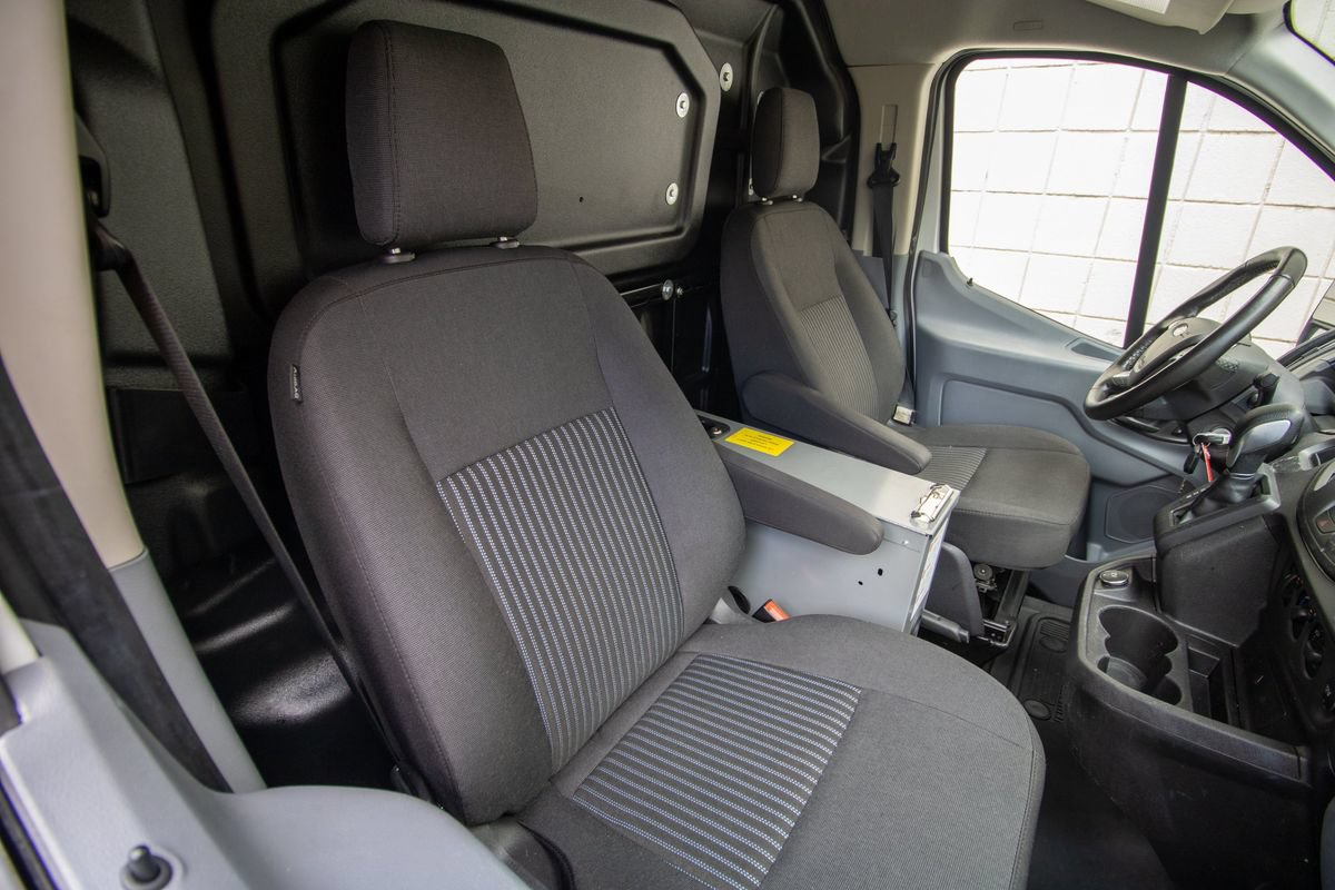 Used 2019 Ford Transit 250 130 Low Roof RWD image 17