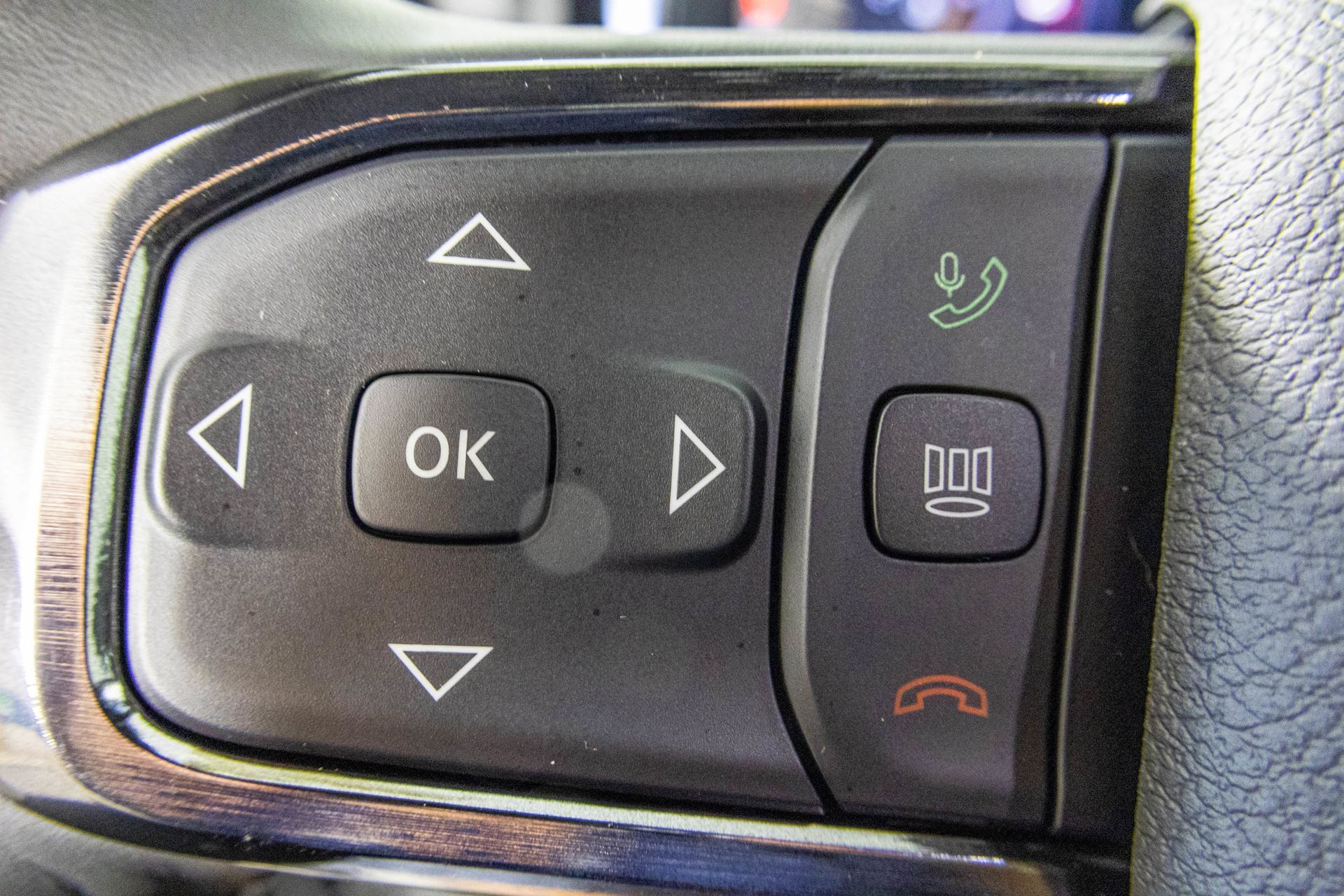 Used 2024 RAM 3500 Limited AWD/4WD image 39
